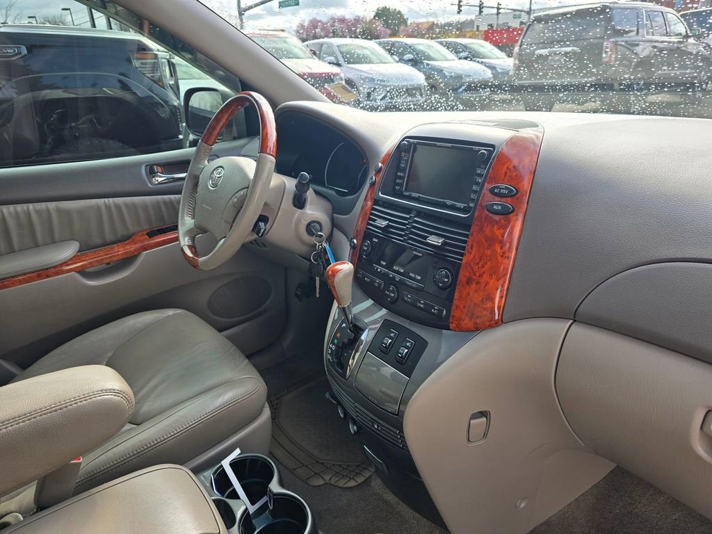 2010 Toyota Sienna XLE