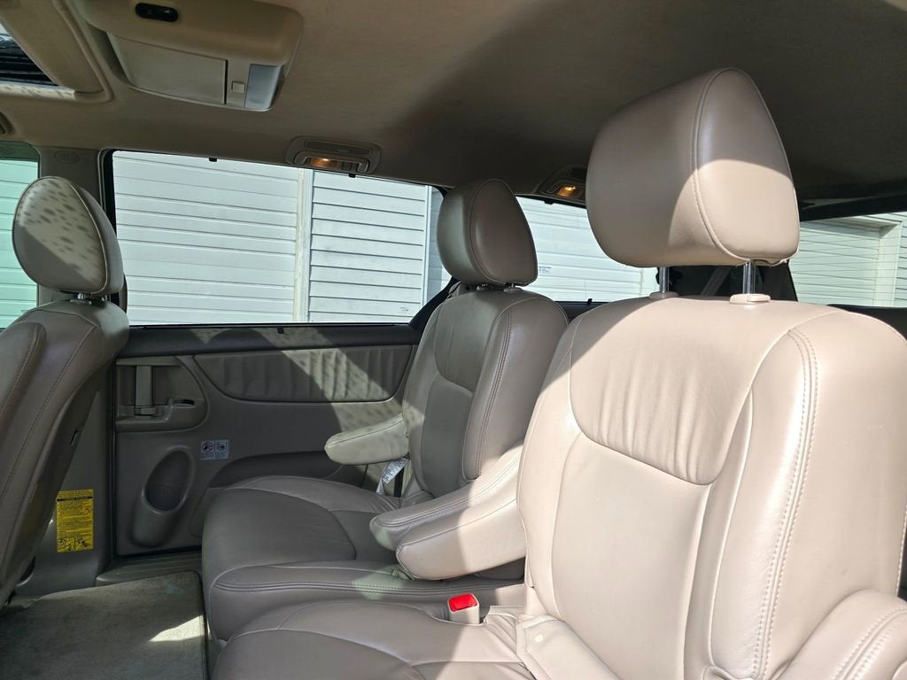 2010 Toyota Sienna XLE