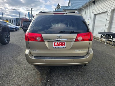 2010 Toyota Sienna XLE