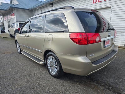 2010 Toyota Sienna XLE