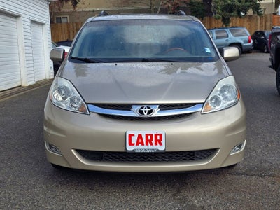 2010 Toyota Sienna XLE