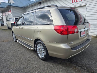 2010 Toyota Sienna XLE