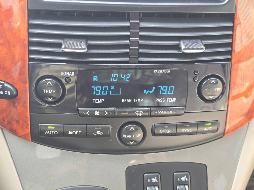 2010 Toyota Sienna XLE