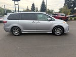 2018 Toyota Sienna XLE Auto Access Seat