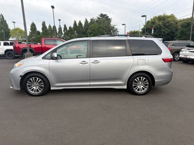 2018 Toyota Sienna XLE Auto Access Seat