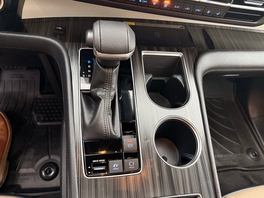 2022 Toyota Sienna Limited