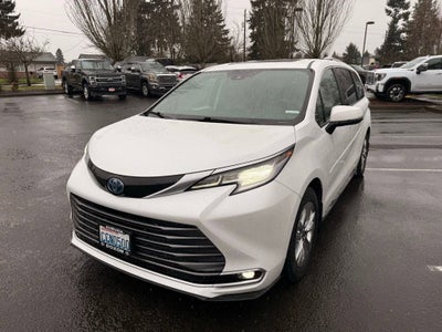 2022 Toyota Sienna Limited