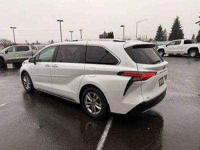 2022 Toyota Sienna Limited