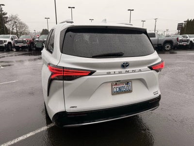 2022 Toyota Sienna Limited