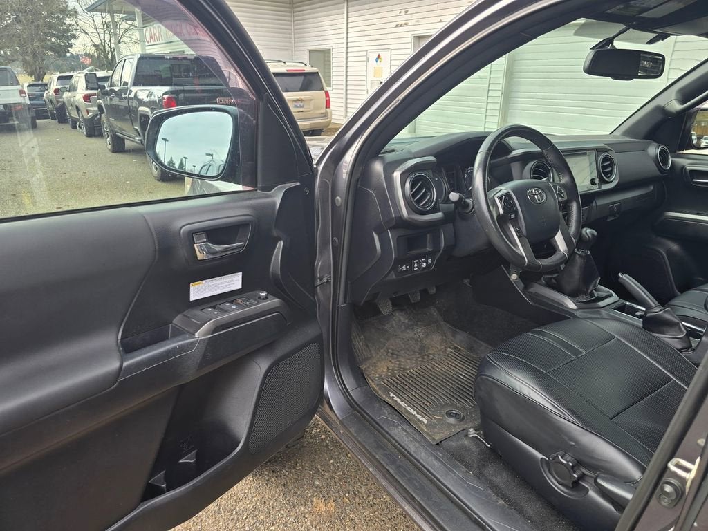 2017 Toyota Tacoma SR5