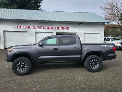 2017 Toyota Tacoma SR5