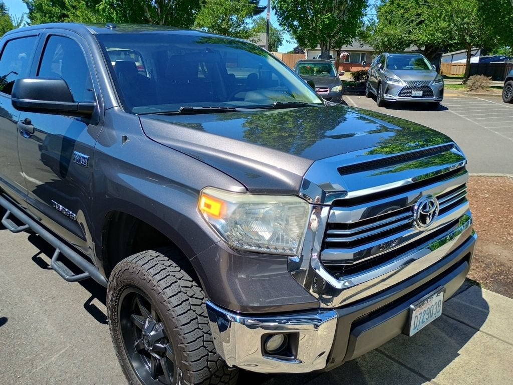 2017 Toyota Tundra 4WD SR5