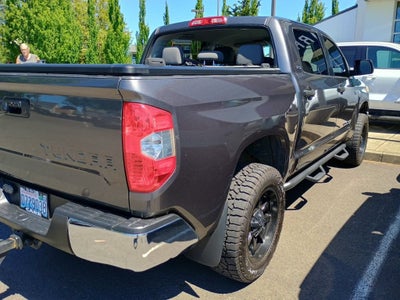 2017 Toyota Tundra 4WD SR5