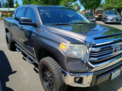 2017 Toyota Tundra 4WD SR5
