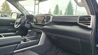 2024 Toyota Tundra 4WD SR5