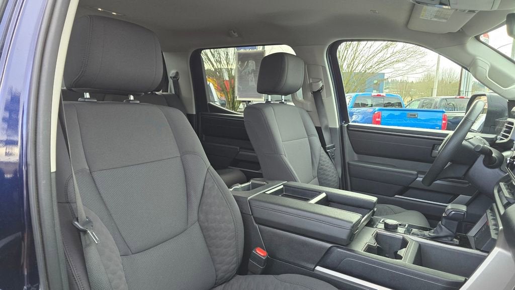 2024 Toyota Tundra 4WD SR5