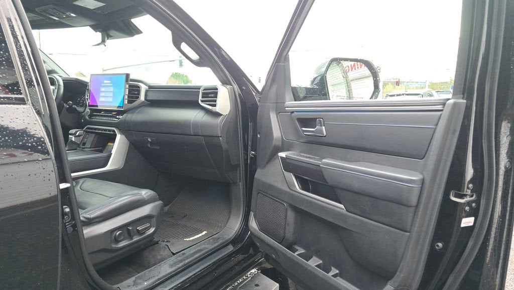 2022 Toyota Tundra 4WD Platinum