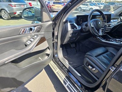 2024 BMW X7 xDrive40i
