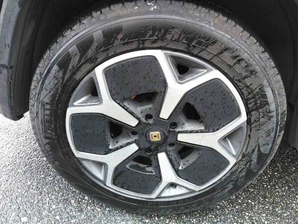 2023 RIVIAN R1S Adventure