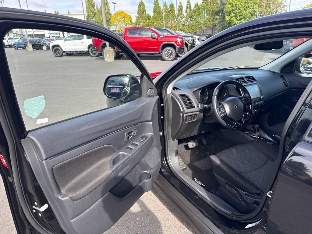 2025 Mitsubishi Outlander Sport S