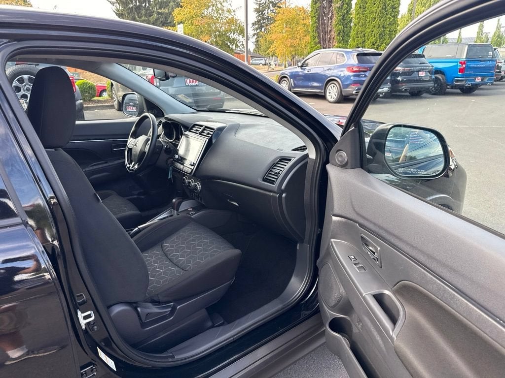 2025 Mitsubishi Outlander Sport S