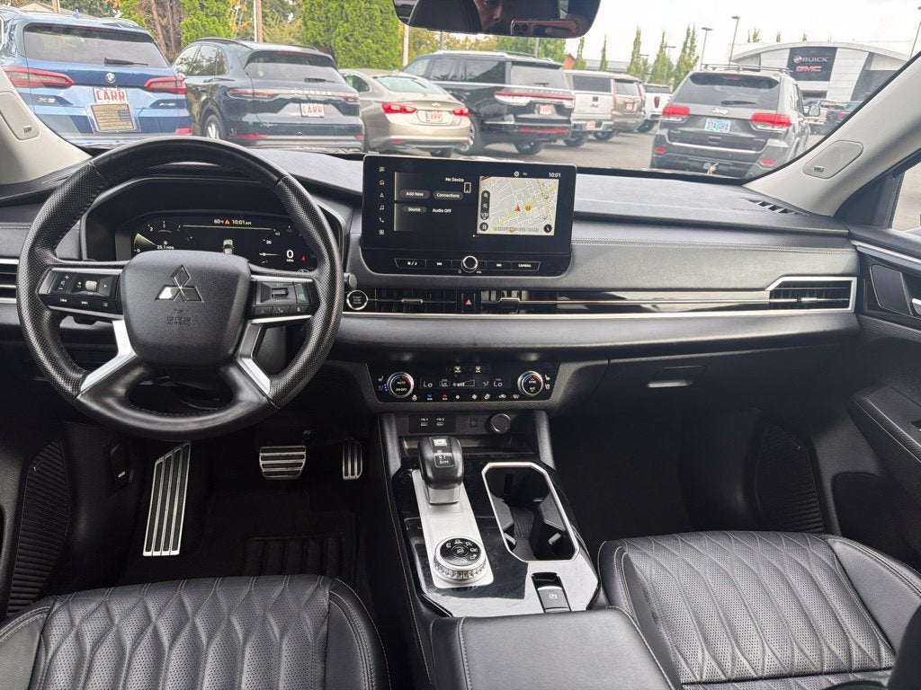 2025 Mitsubishi Outlander SEL