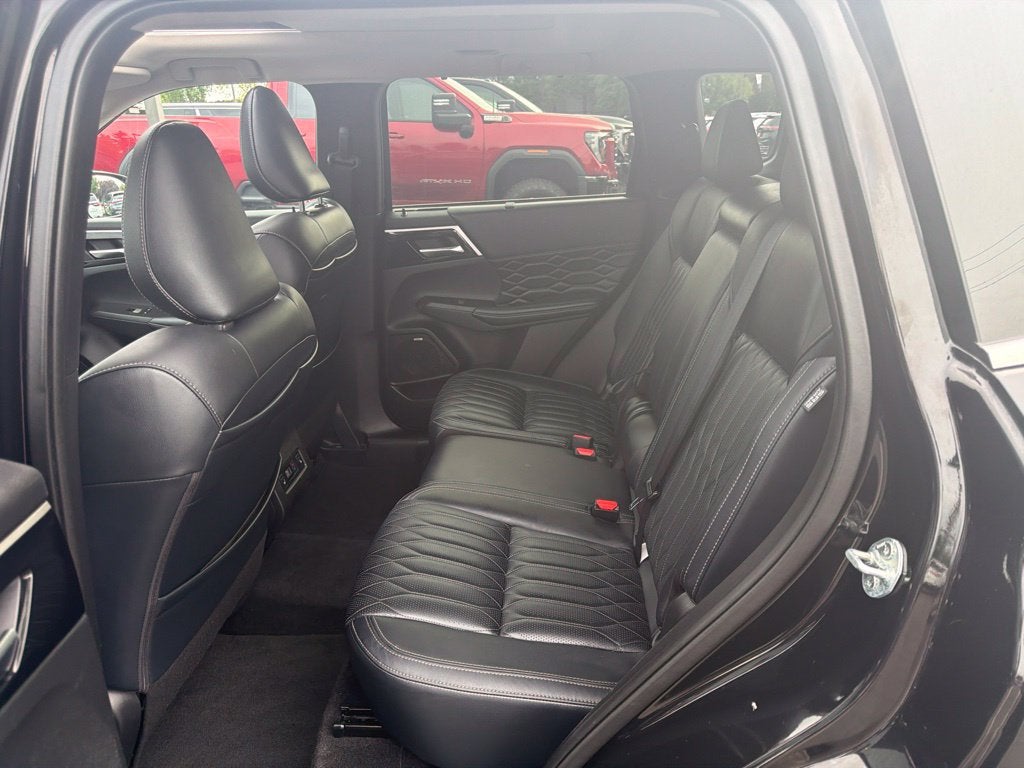 2025 Mitsubishi Outlander SEL
