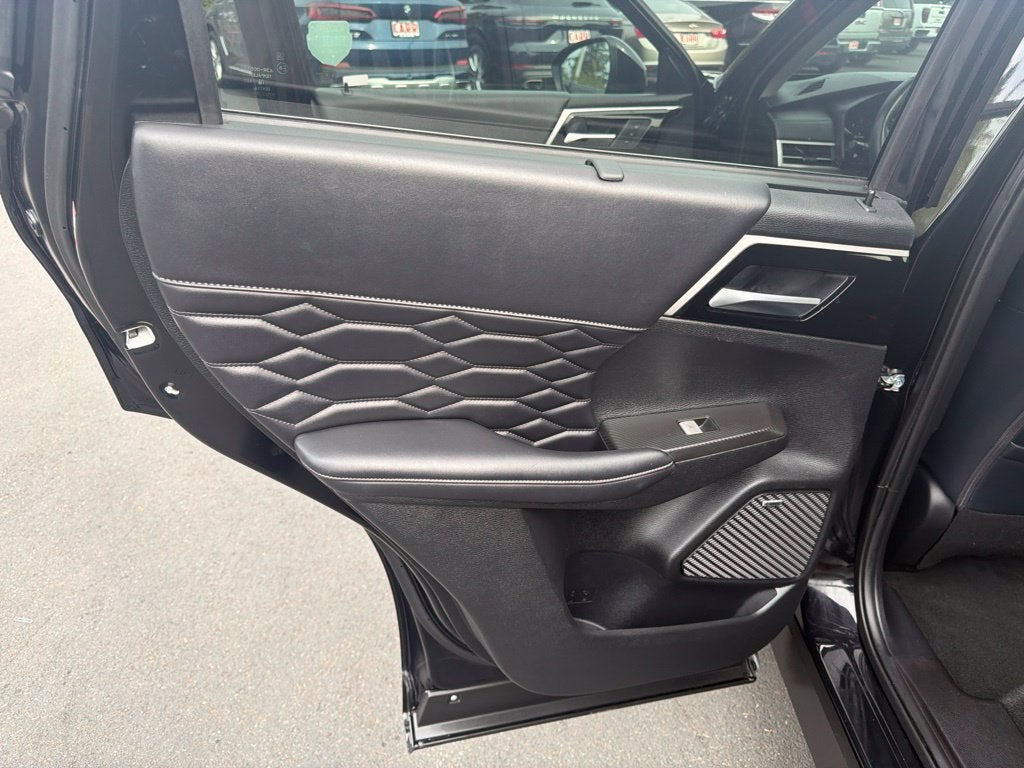 2025 Mitsubishi Outlander SEL
