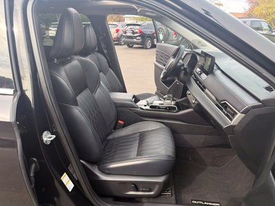 2025 Mitsubishi Outlander SEL