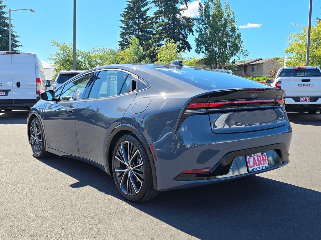 2024 Toyota Prius LE