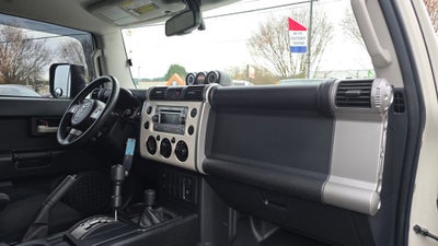 2014 Toyota FJ Cruiser BASE