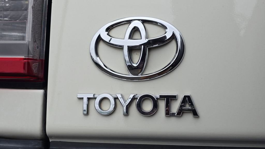 2014 Toyota FJ Cruiser BASE