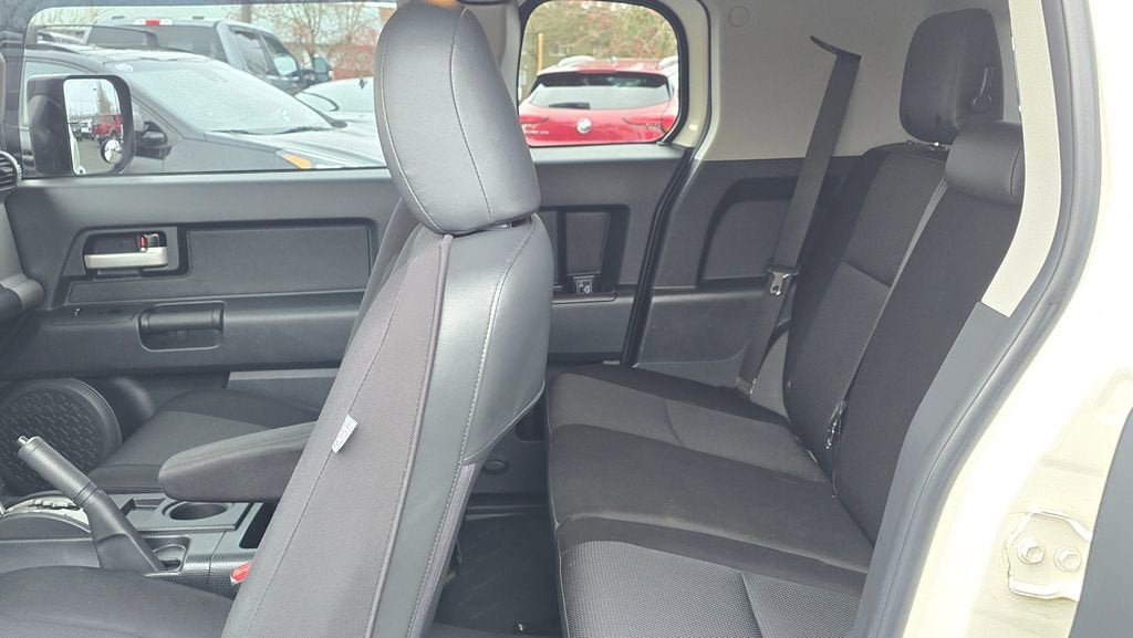 2014 Toyota FJ Cruiser BASE