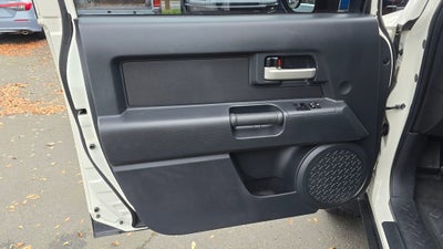 2014 Toyota FJ Cruiser BASE