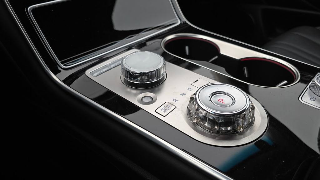 2025 Genesis GV80 Standard