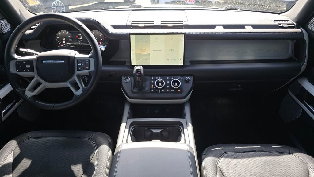 2023 Land Rover Defender X-Dynamic SE