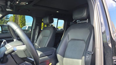 2023 Land Rover Defender X-Dynamic SE