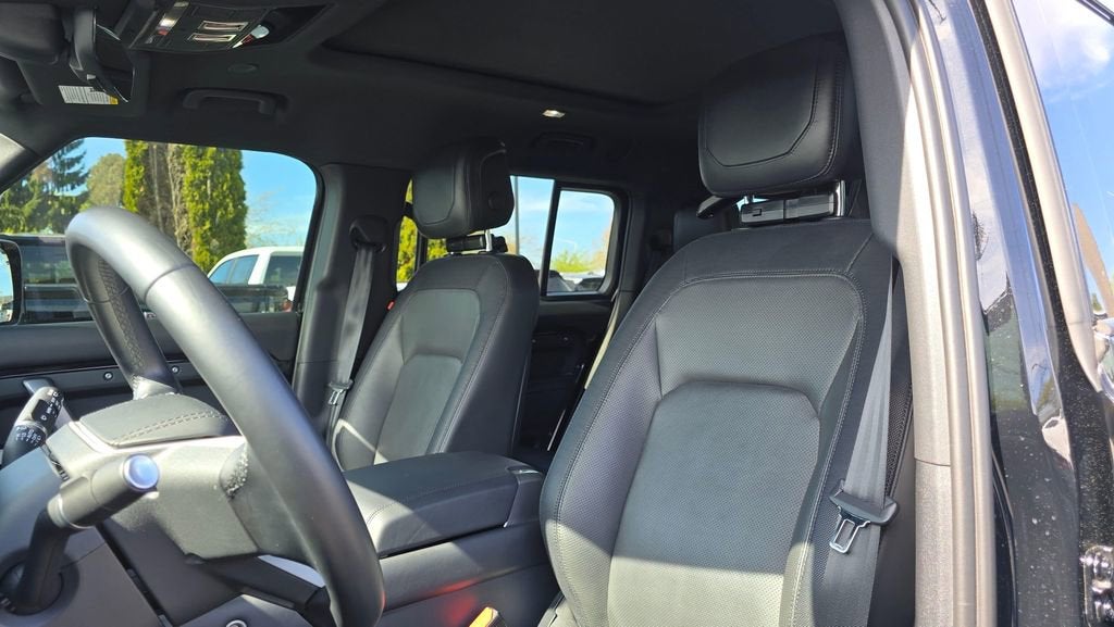 2023 Land Rover Defender X-Dynamic SE