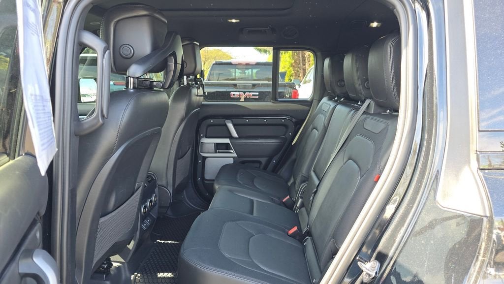 2023 Land Rover Defender X-Dynamic SE