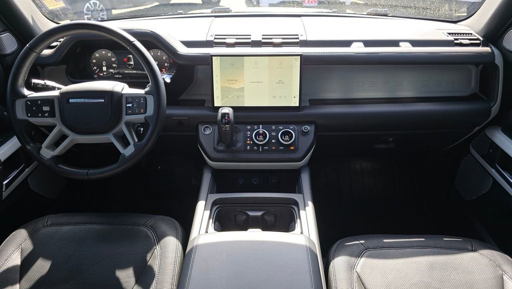 2023 Land Rover Defender X-Dynamic SE
