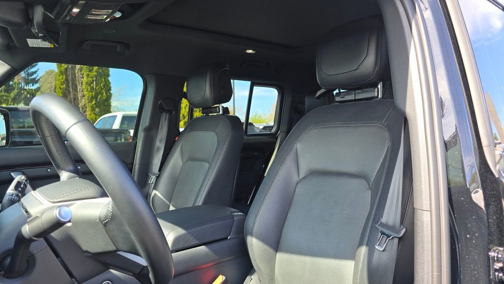 2023 Land Rover Defender X-Dynamic SE
