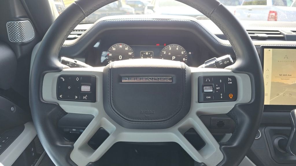 2023 Land Rover Defender X-Dynamic SE