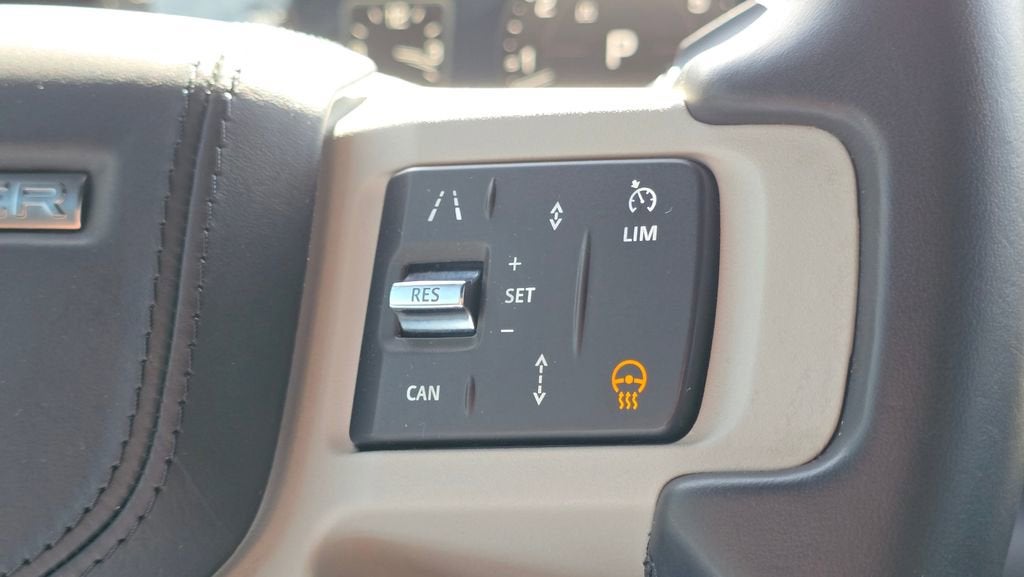2023 Land Rover Defender X-Dynamic SE