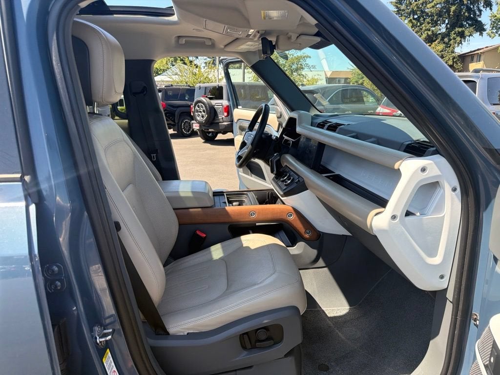 2020 Land Rover Defender HSE