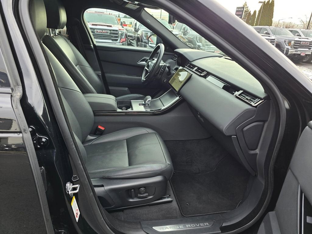 2025 Land Rover Range Rover Velar Dynamic SE