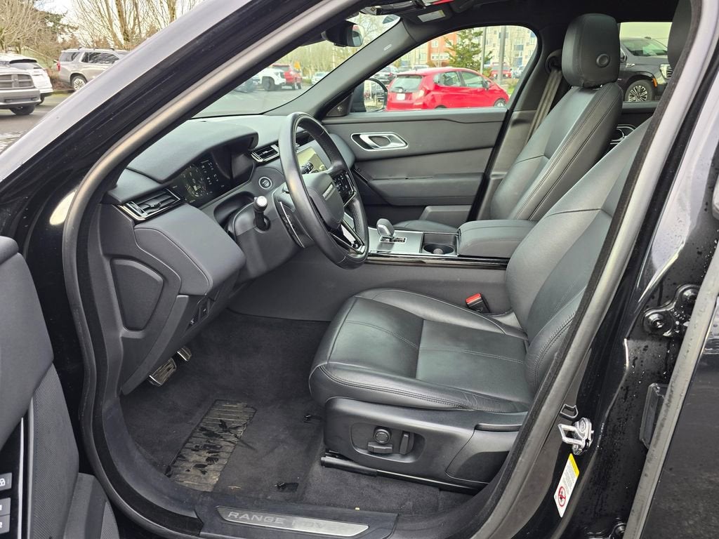 2025 Land Rover Range Rover Velar Dynamic SE