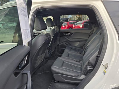 2025 Audi Q7 Premium Plus