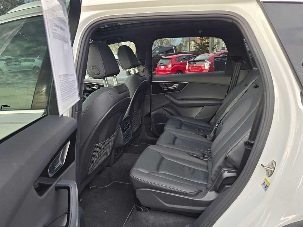 2025 Audi Q7 Premium Plus