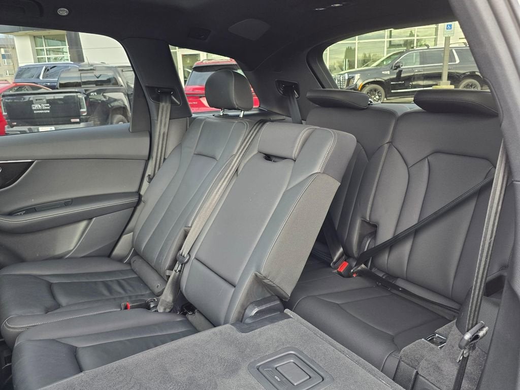 2025 Audi Q7 Premium Plus