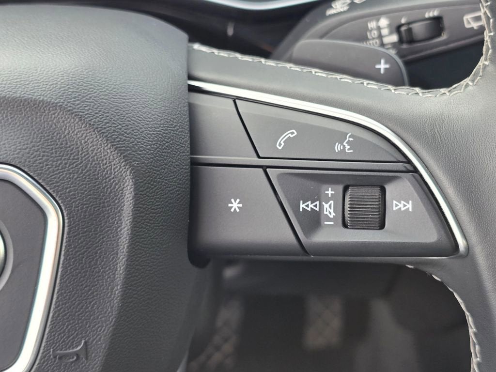 2025 Audi Q7 Premium Plus